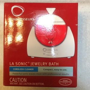 Jewelry bath cleaner